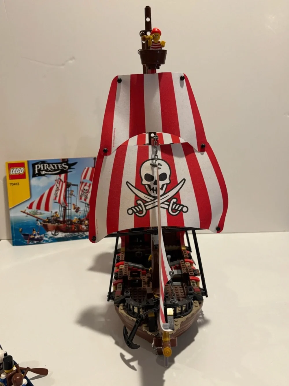 LEGO #70413 The Brick Bounty - Picture 7 of 16